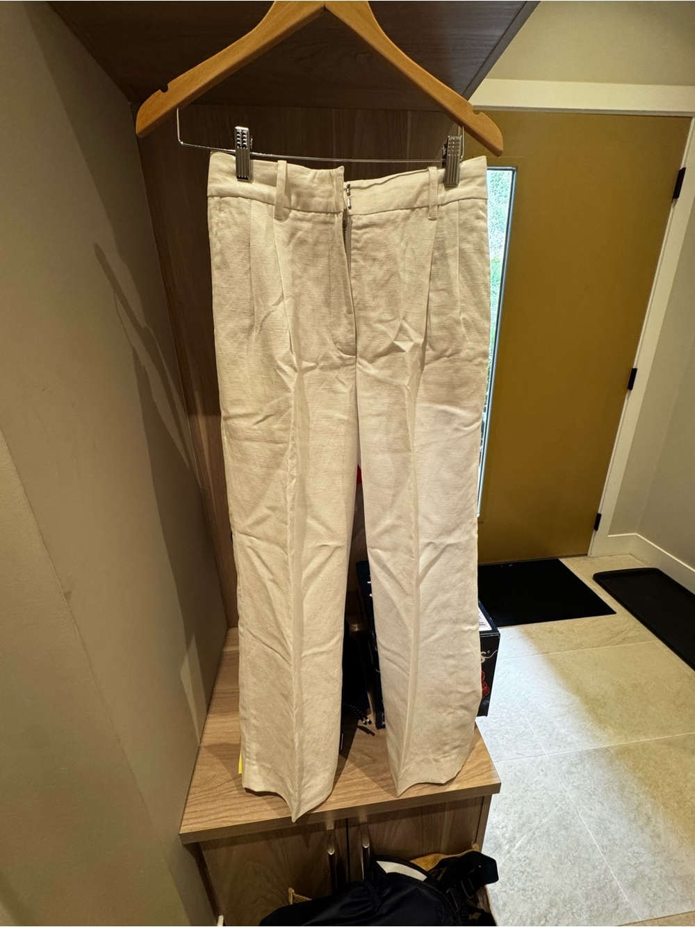 Aritzia white linen Effortless pant